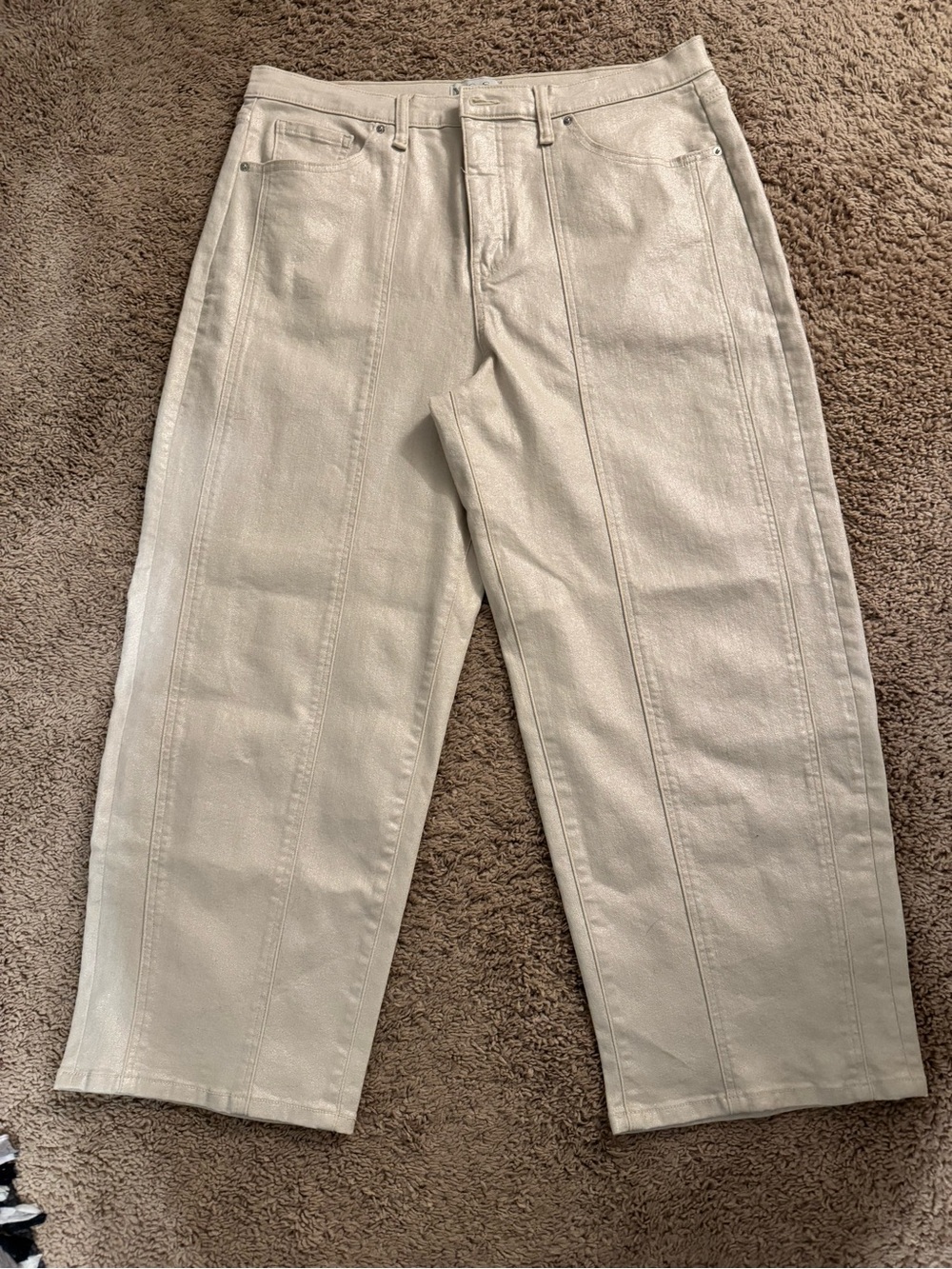 Women’s Barrel Jeans in Light Cream